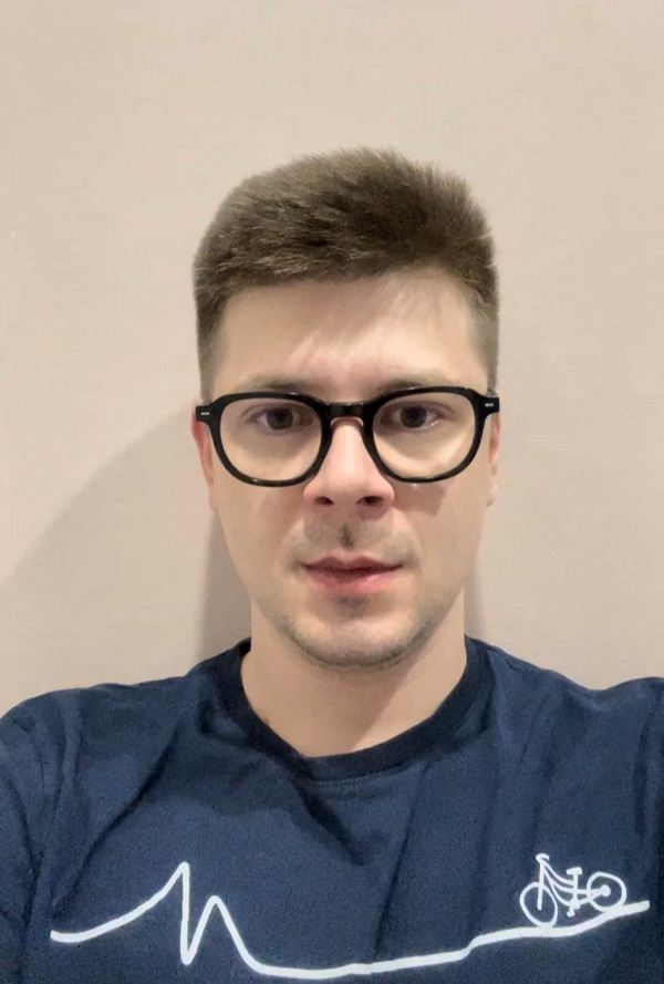 Антон Иванов